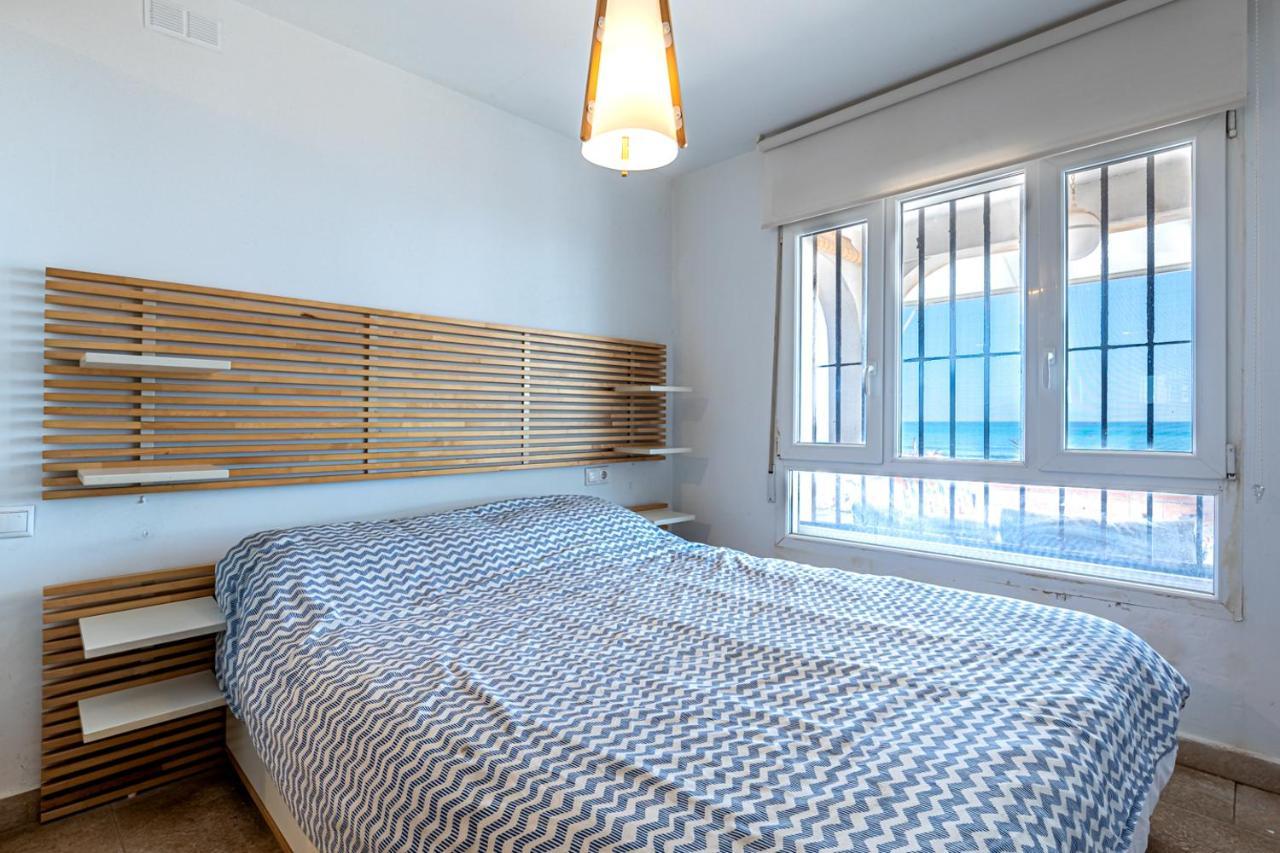 Beachfront Bliss: Apartamento A Pie De Playa Alicante Exterior foto
